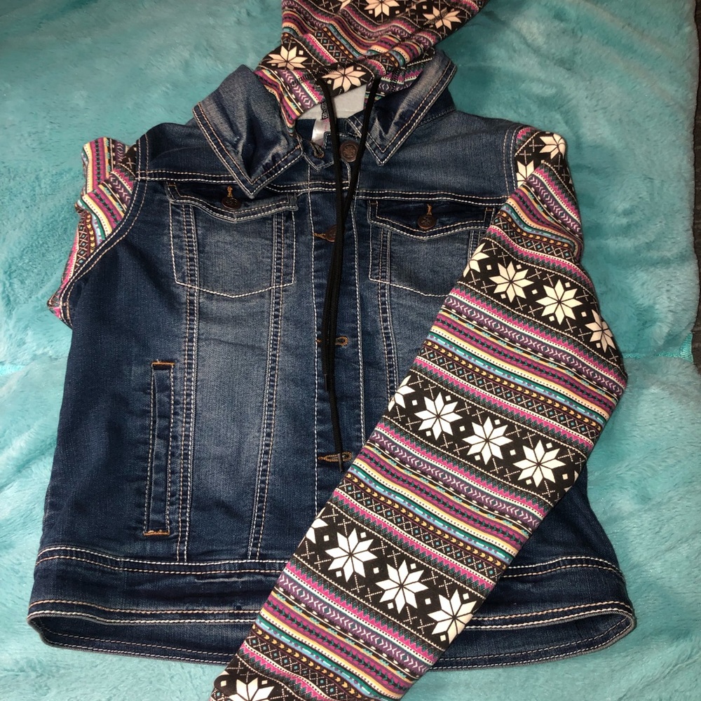 Jean Jacket with Sleeve and Hoodie Design